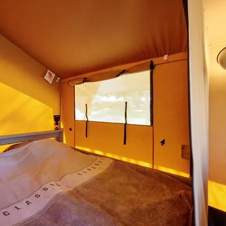 Estivo Safari Tents On Cisano San Vito Bardolino