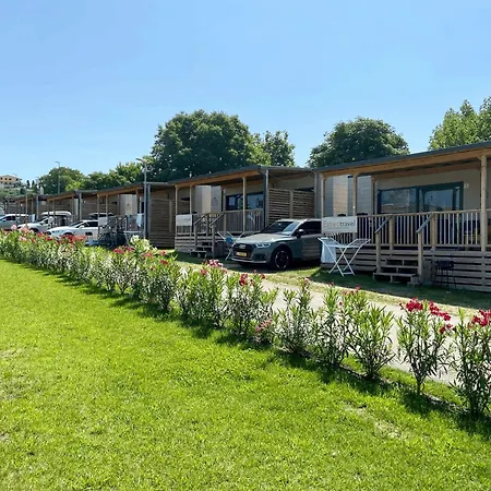 Estivo Safari Tents On Cisano San Vito Bardolino