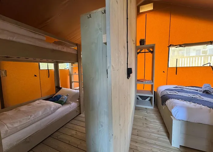 Estivo Safari Tents On Cisano San Vito Bardolino
